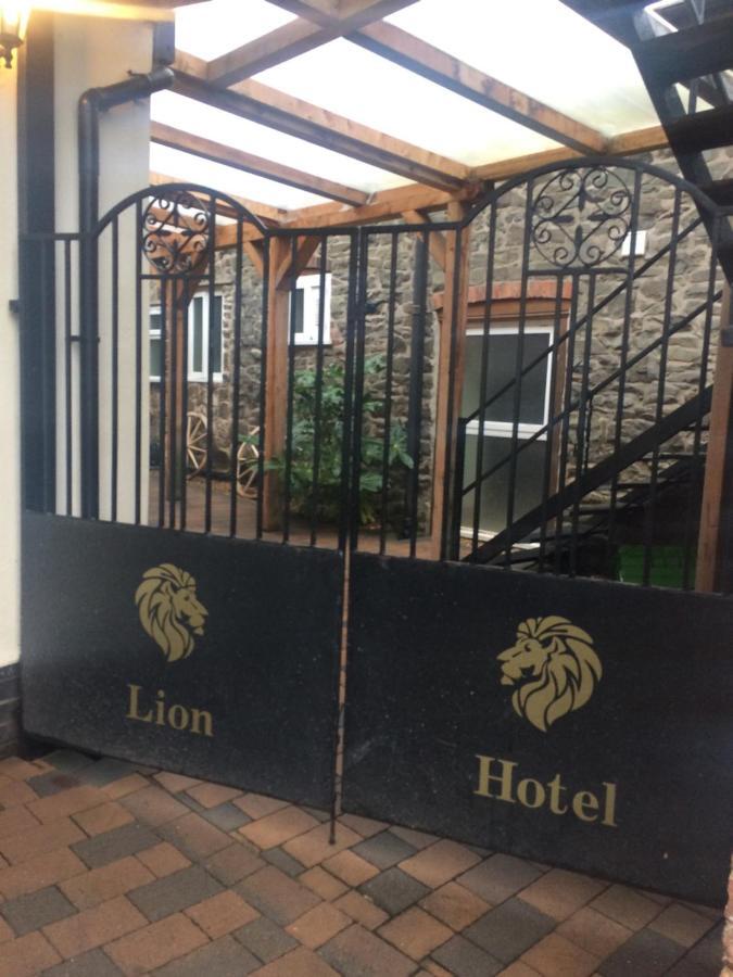 The Lion Hotel Llansantffraid-ym-Mechain Exterior foto